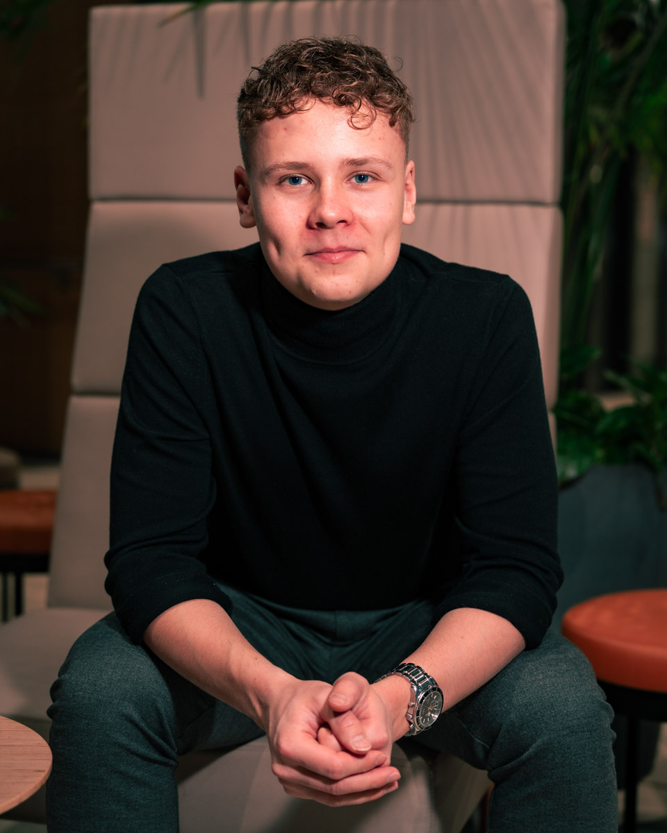 Arttu-Kortelainen-Nuori-Yrittäjä-Televisio-ohjaaja-Kuvaaja-Videokuvaaja-Valokuvaaja-Tuotantotalous-Lut-Diplomi-insinööri-yliopisto-Lappeenranta-Kouvola-Liiga-MTV-